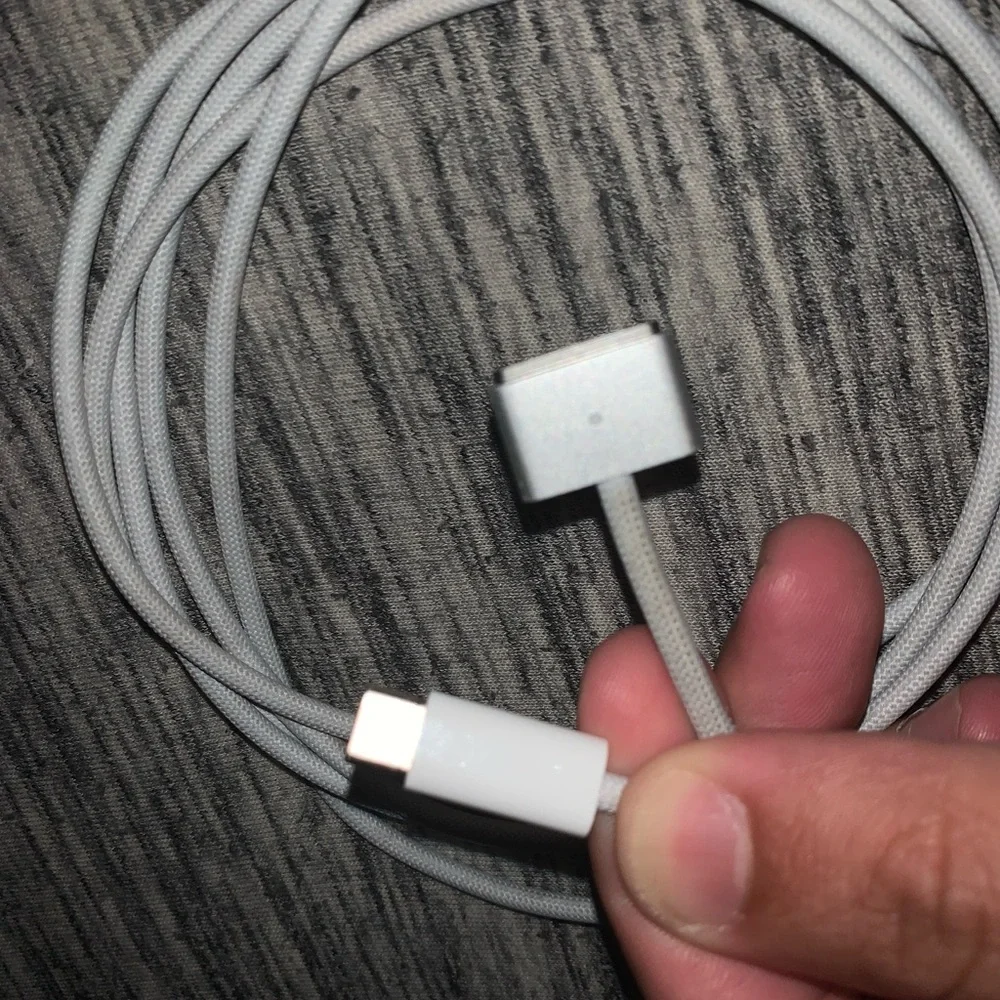 Apple MacBook USB-C to MagSafe 3 Cable (2 m) - Silver